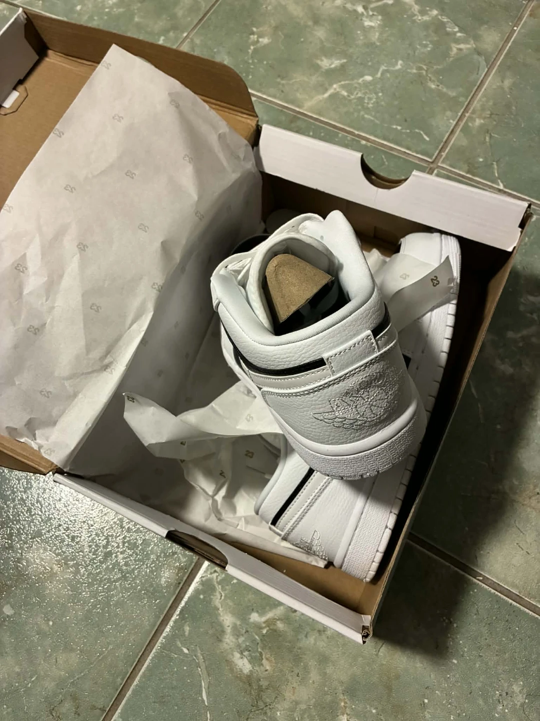 Nike Air Jordan 1 Low SE White/Black-Panda Size 8.5 - photo 4