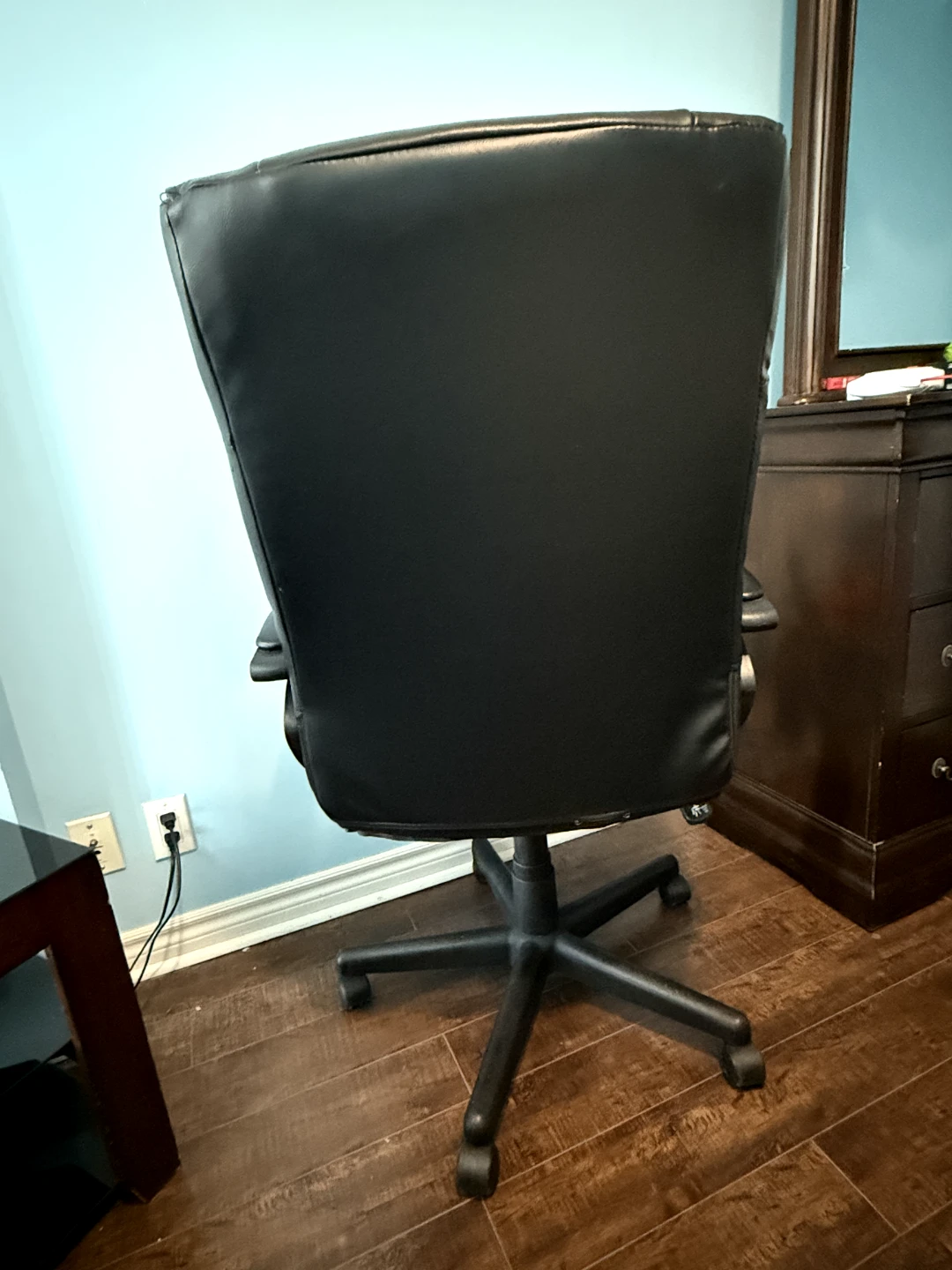 Black Faux Leather Office Chair - photo 4
