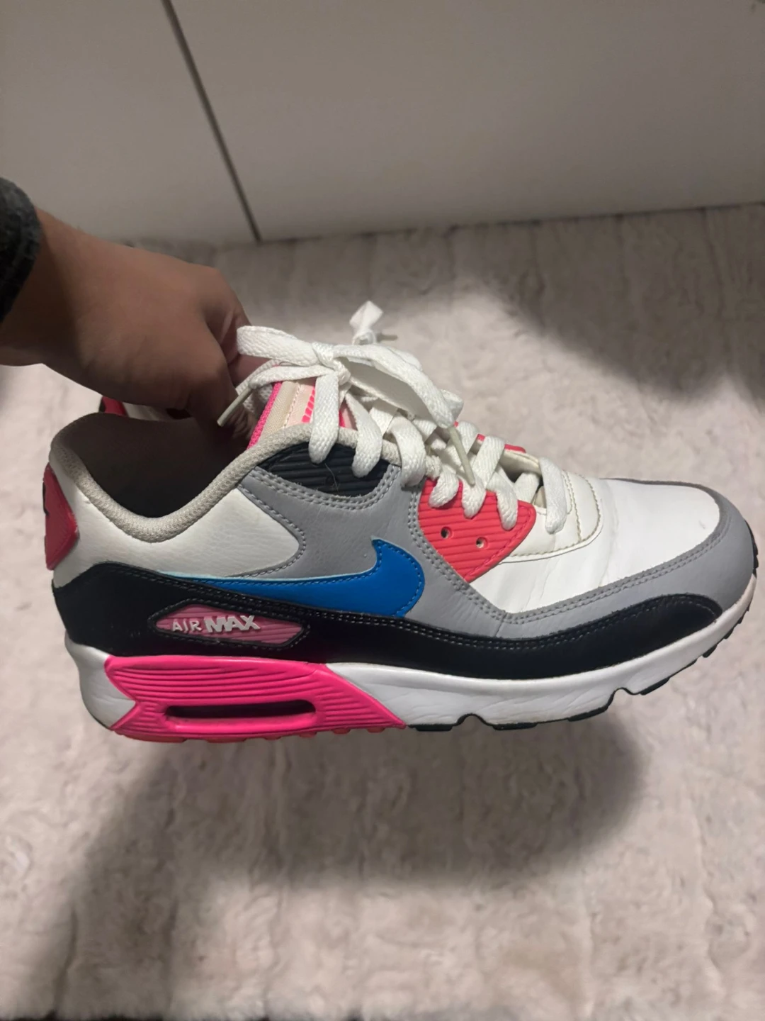 Nike Air Max 90 size  6.5Y / 8 wms