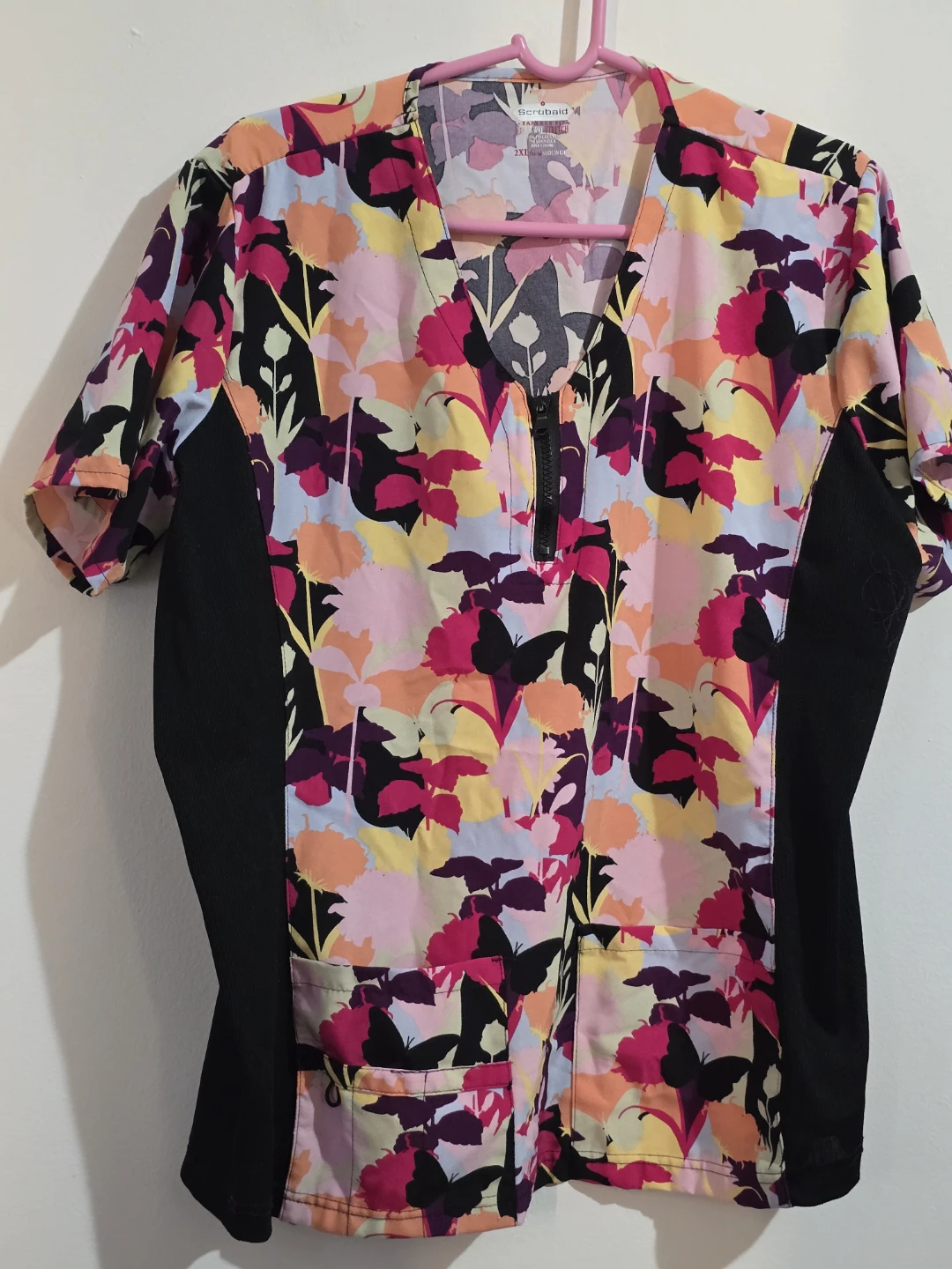 Scrubaid Women's Floral Print V-Neck Scrub Top Size 2XL