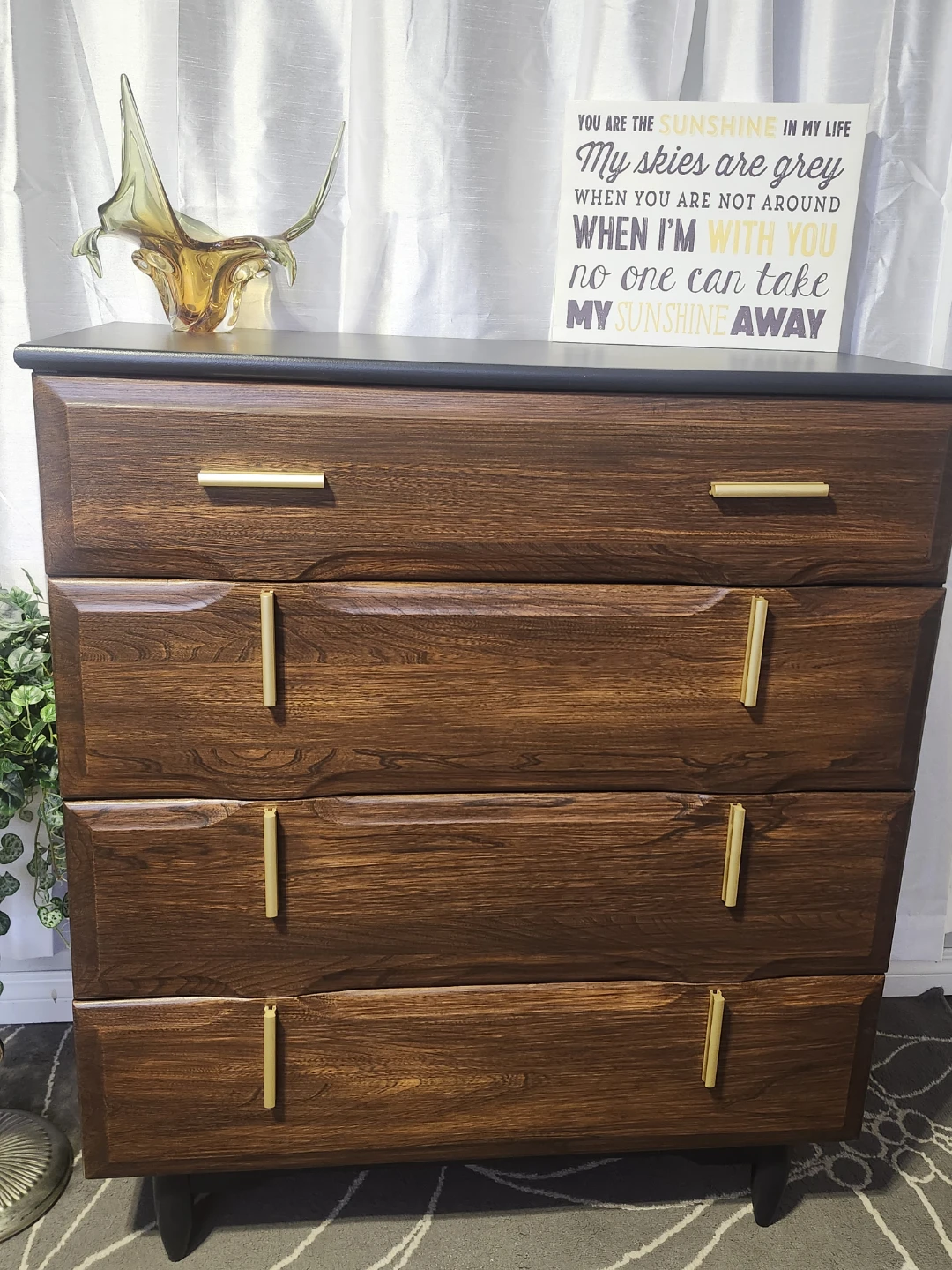 Mid-century dresser