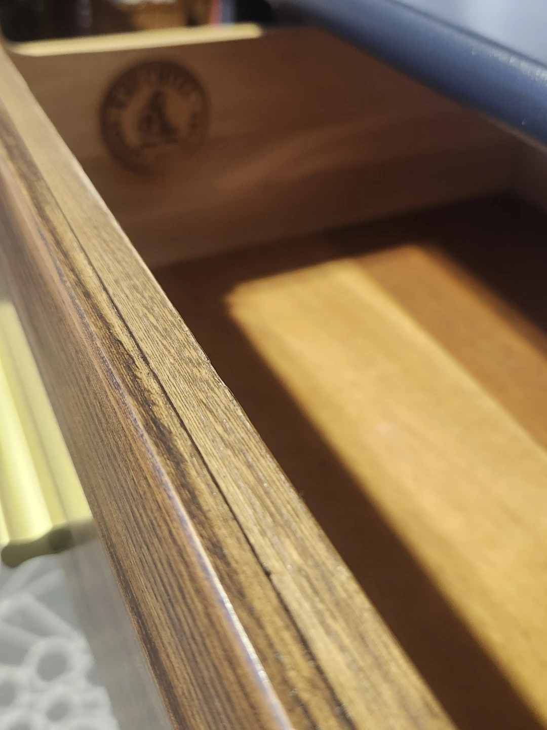 Mid-century dresser - photo 5