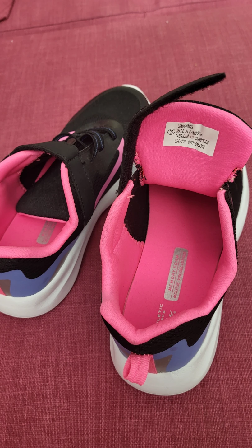 Athletic Works Kids' Black & Pink Sneakers Size 3 - photo 3