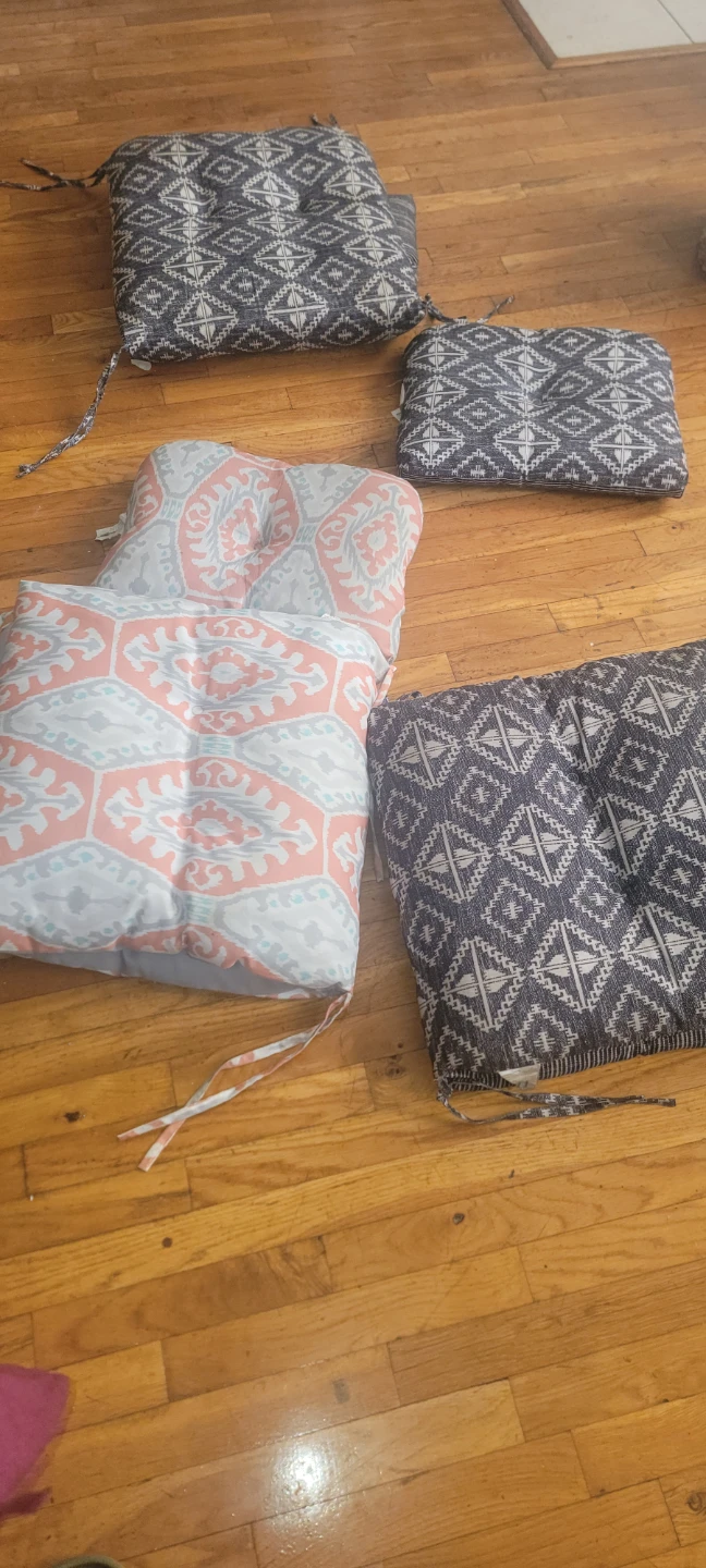 Set of 5 Tufted Seat Cushions - photo 4