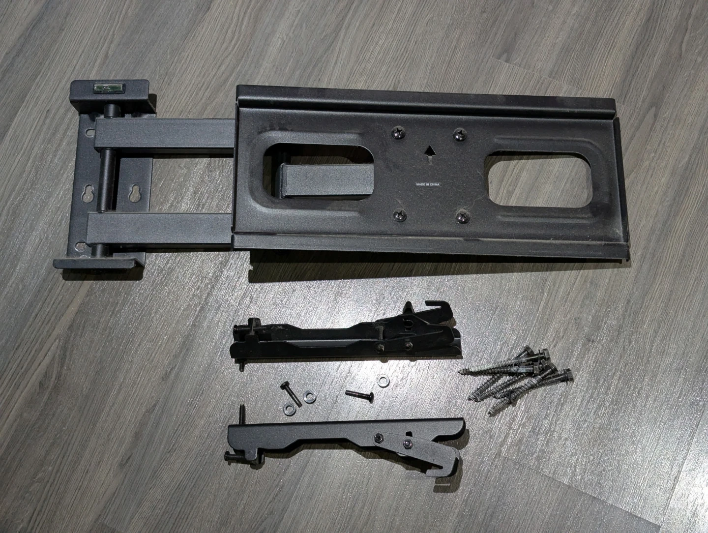 29" Samsung TV & 18" Wall Mount - photo 2