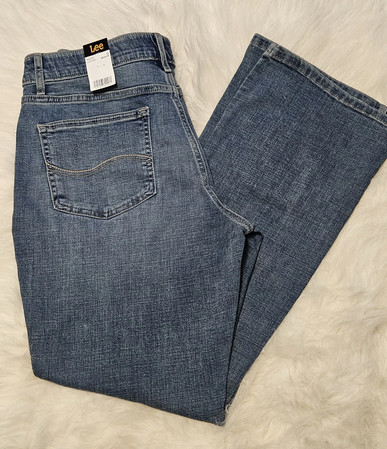 Lee Women's Regular Fit Bootcut Mid Rise - photo 2