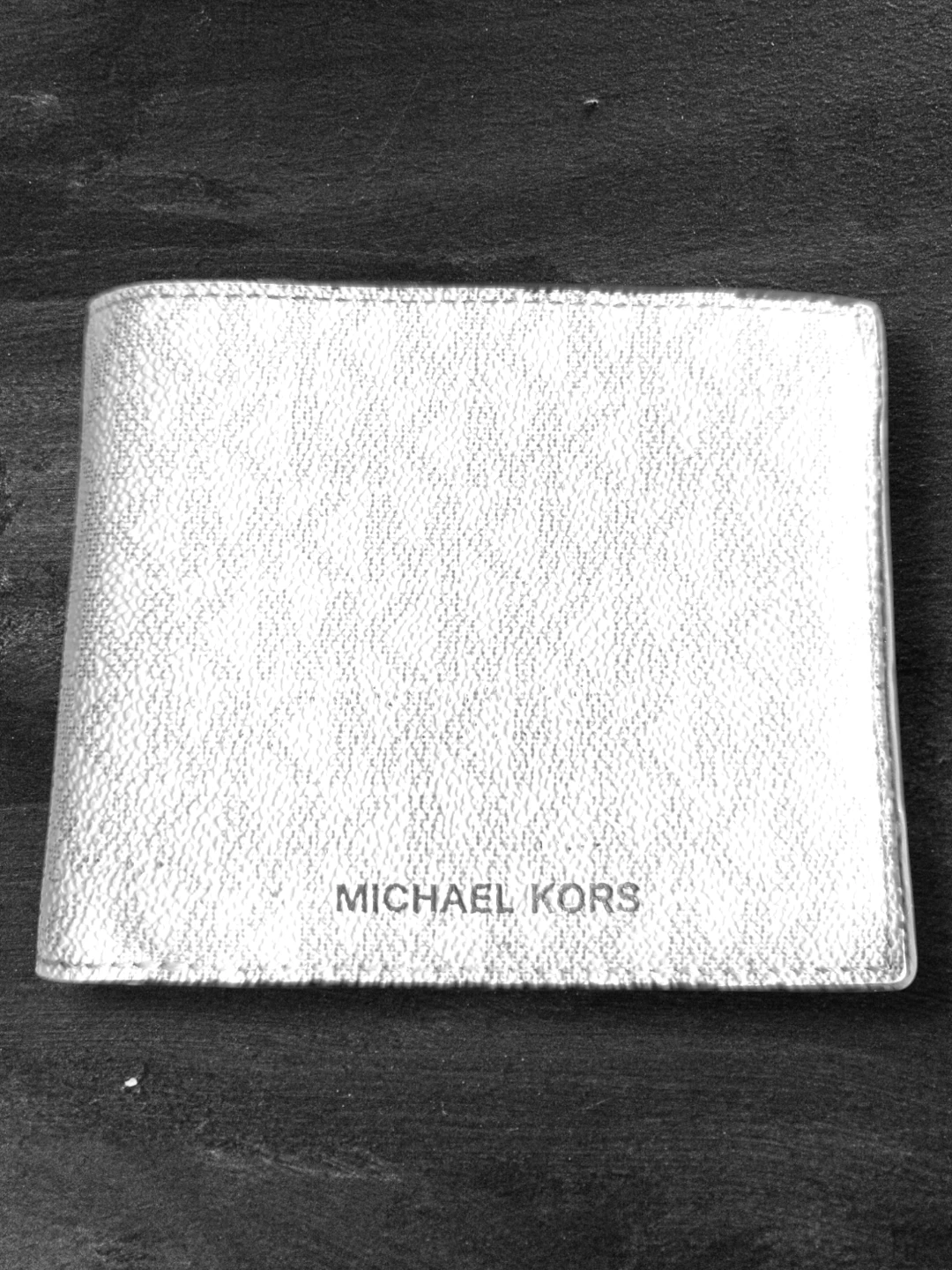 Stylish Michael Kors White Leather Bifold Wallet