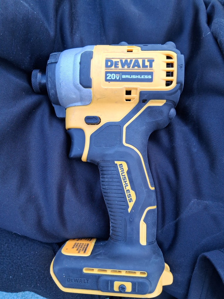 DEWALT ATOMIC 20V Brushless Impact Driver