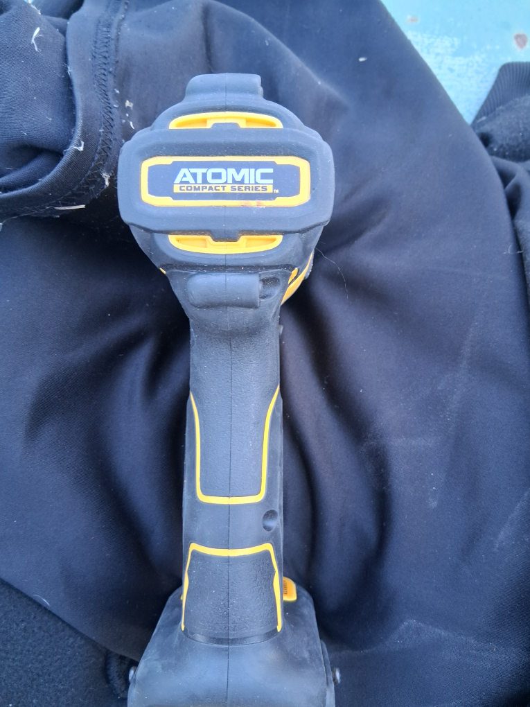 DEWALT ATOMIC 20V Brushless Impact Driver - photo 2
