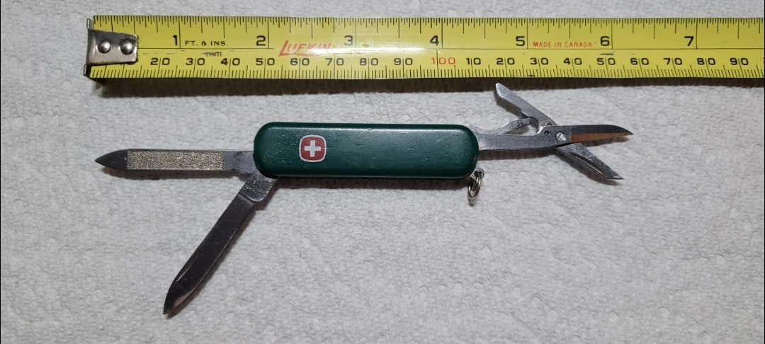 Victorinox Swiss Army Pocket Knife