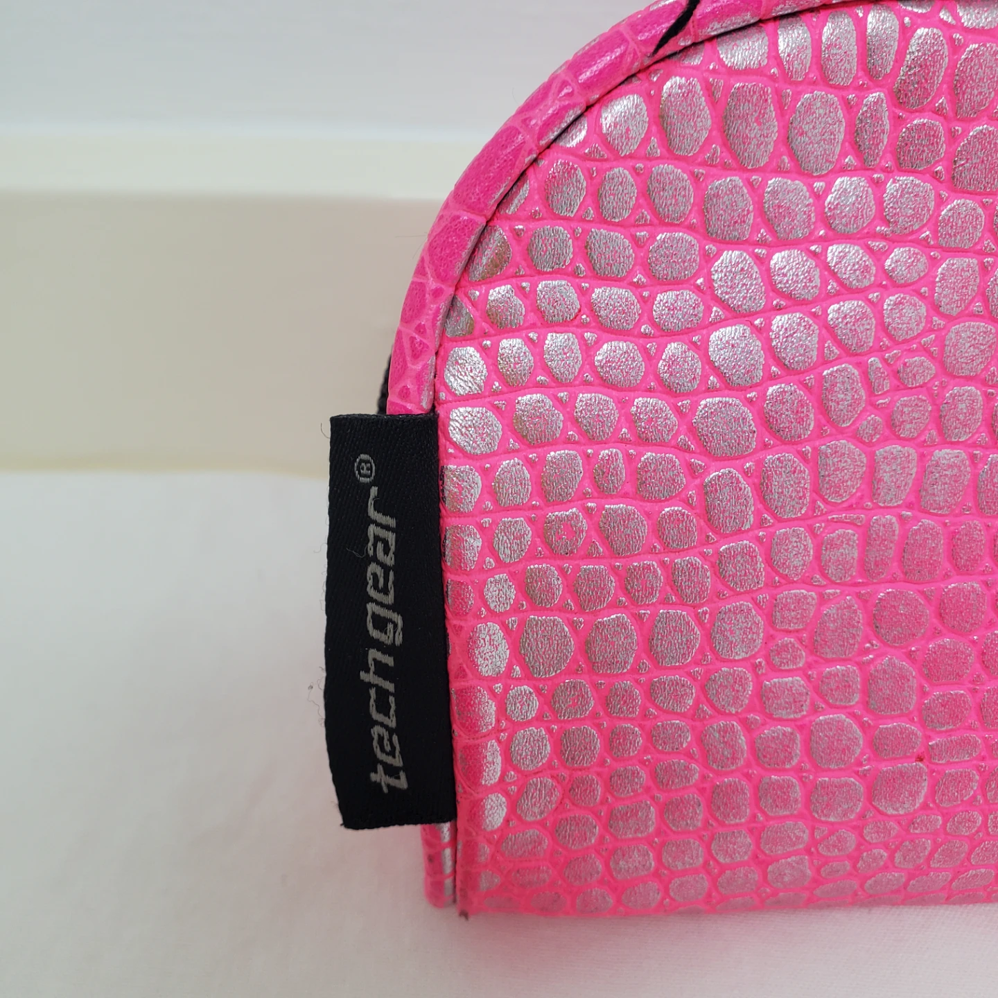 Techgear Pink & Silver Crocodile Print Pouch - photo 2