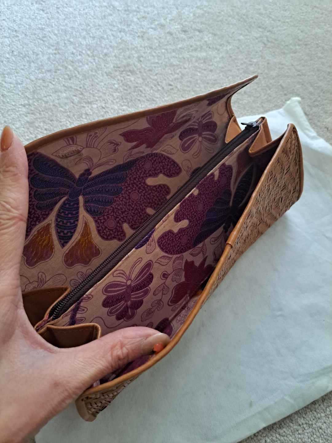 Hand Woven Clutch with Butterfly Print Lining - photo 3