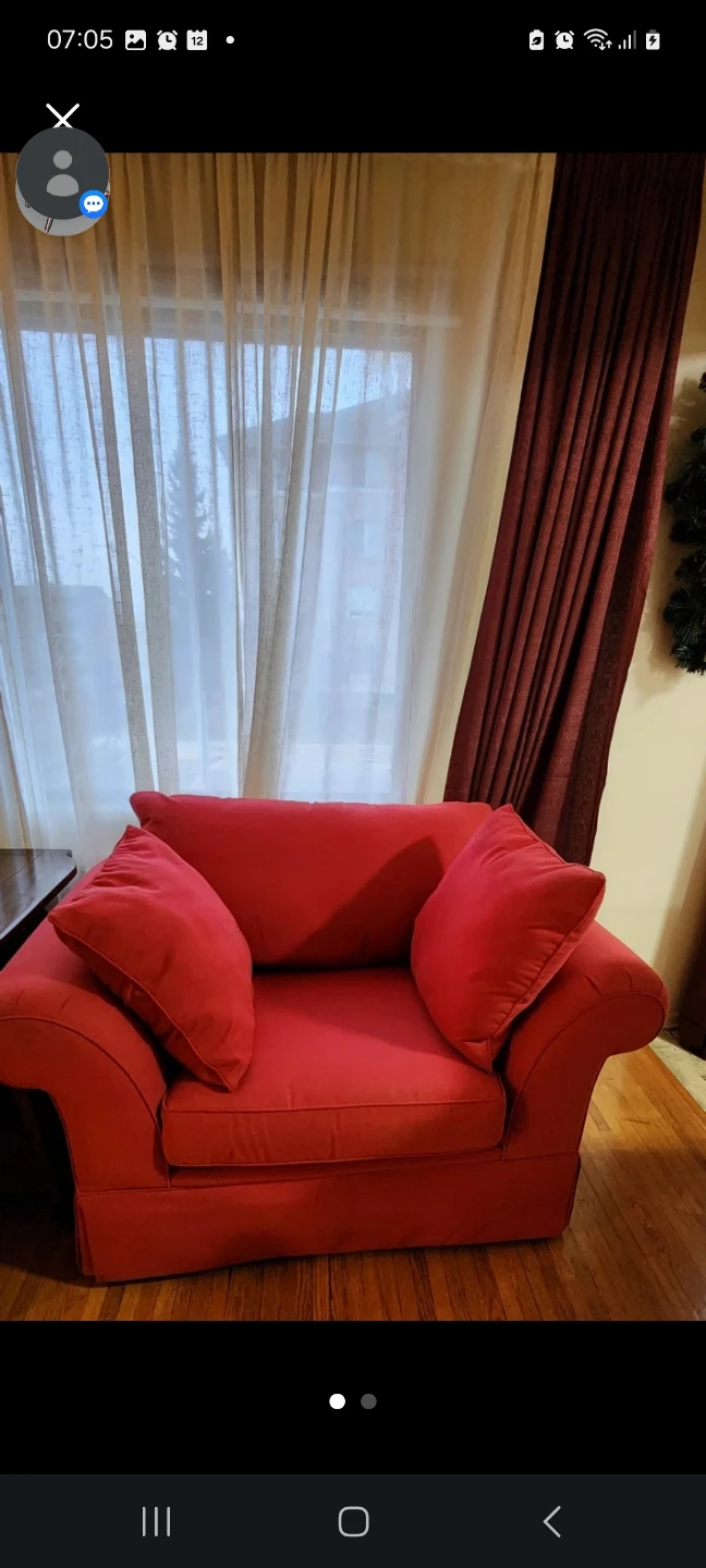 Comfy Red Armchair - photo 2