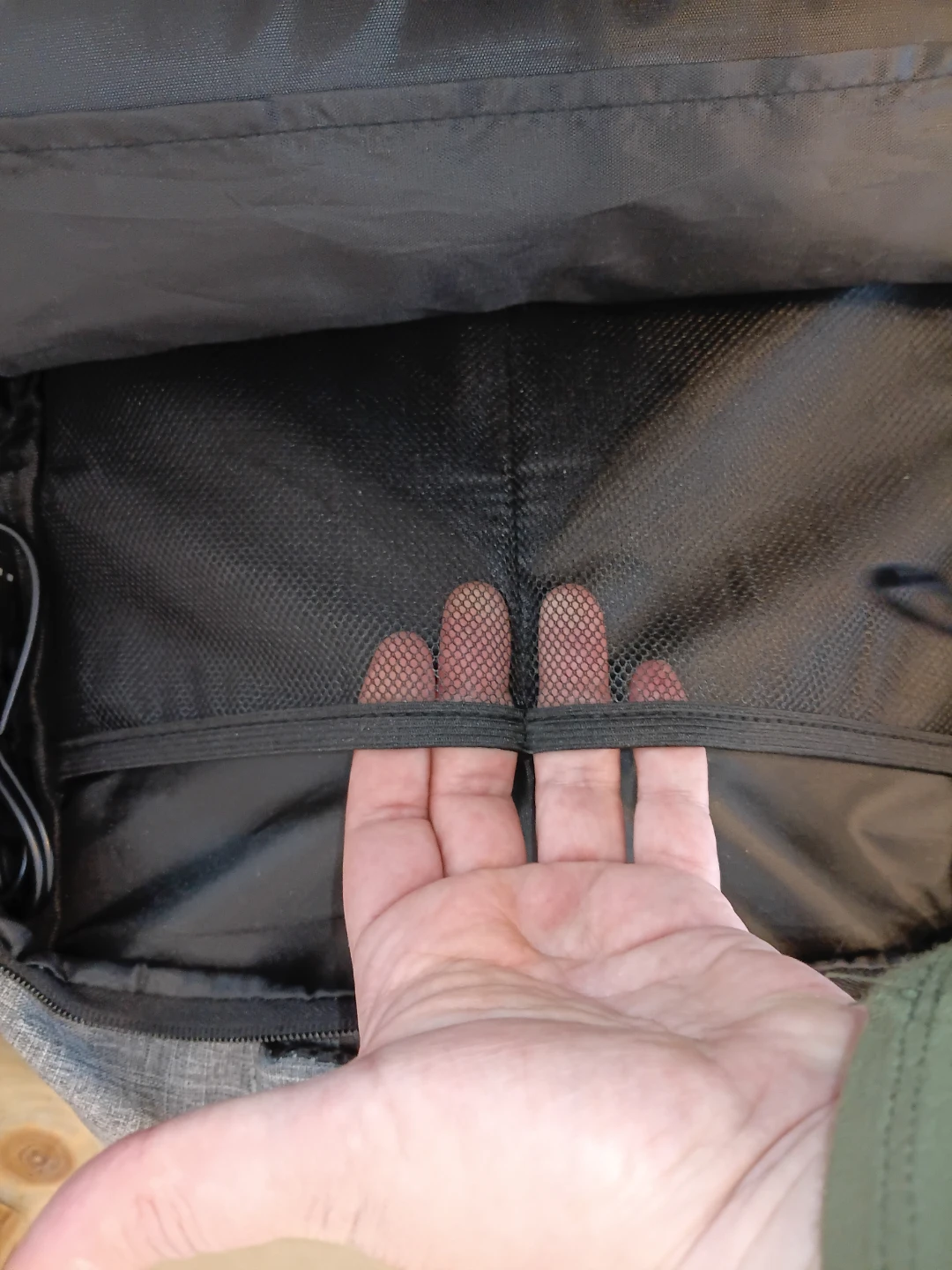 Monsdle Grey Laptop Backpack with USB Charging Port - photo 5