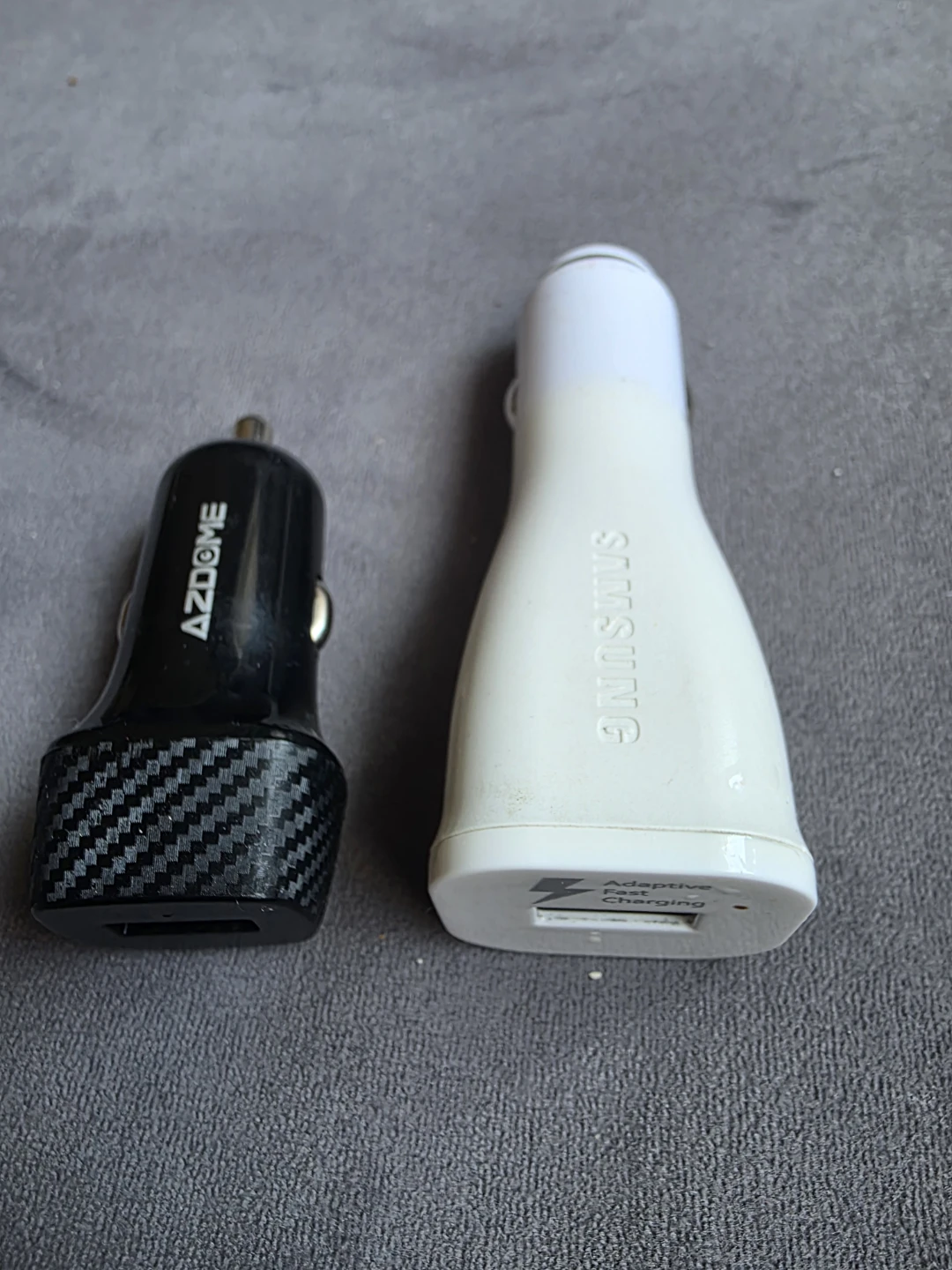 Samsung Adaptive Fast Charging Car Charger & AZDOME Car Charger - photo 2