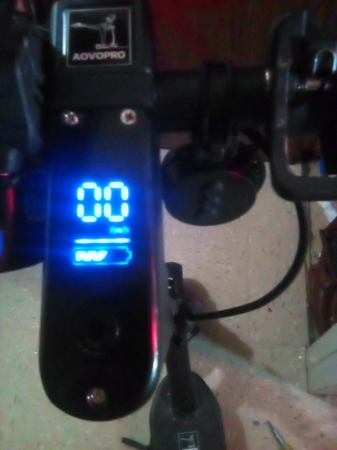 AOVOPRO Electric Scooter - photo 4