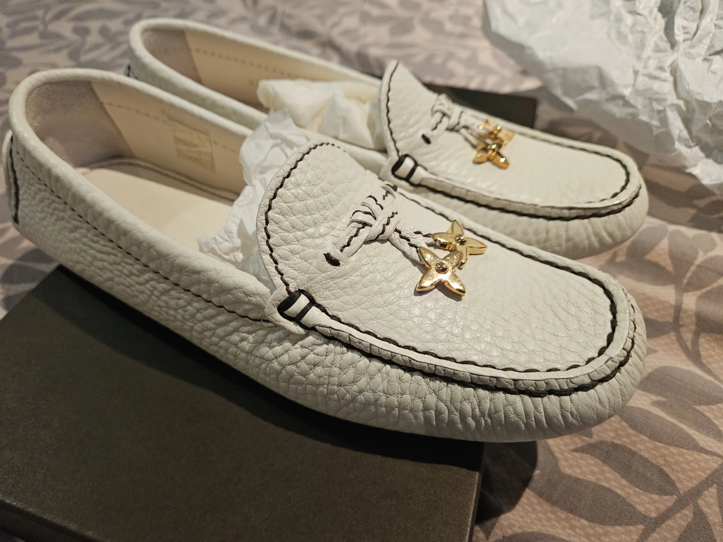 Louis Vuitton White Leather Loafers with Gold Star Detail