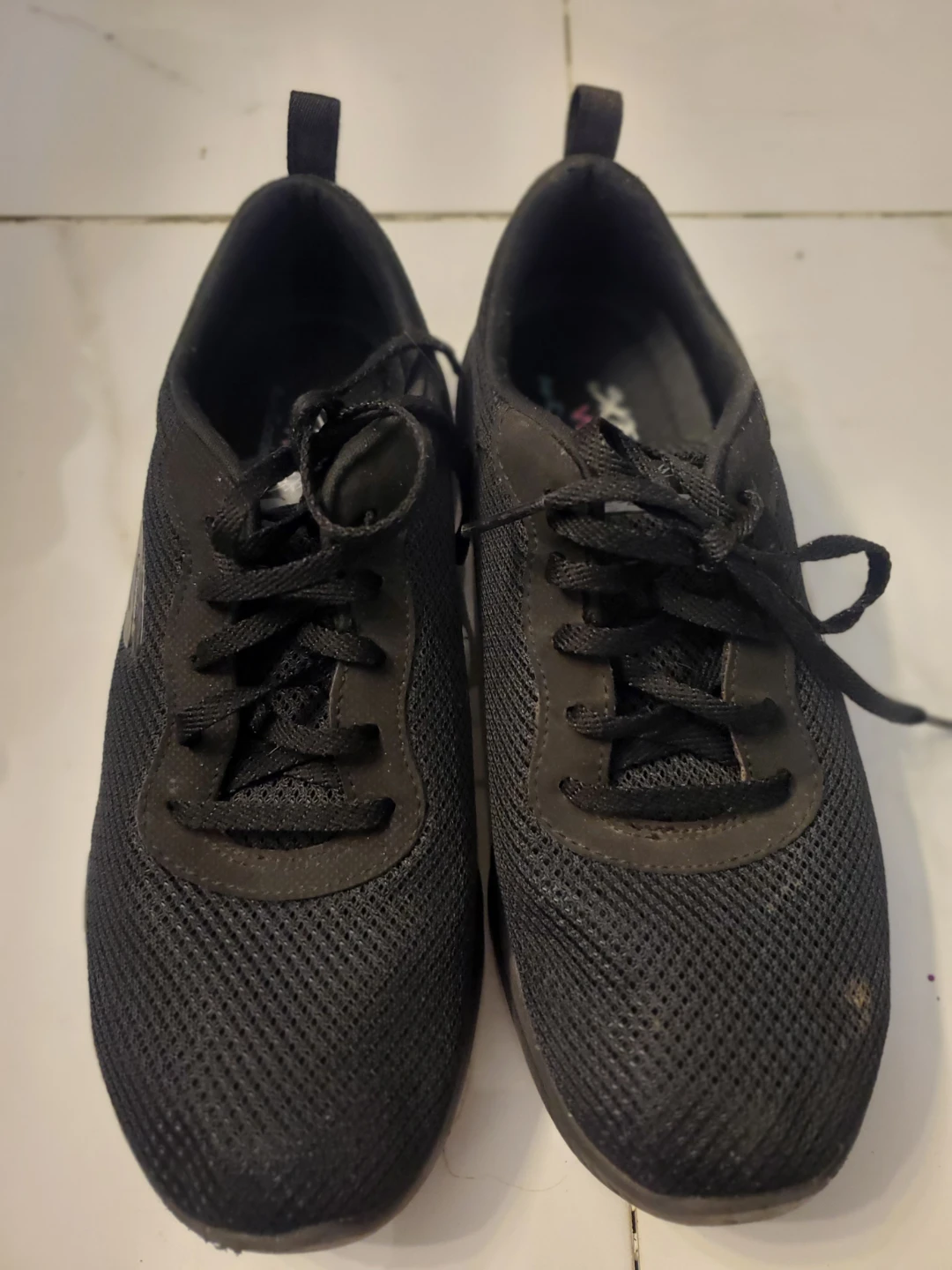 Women Sketchers Shoes Size 7