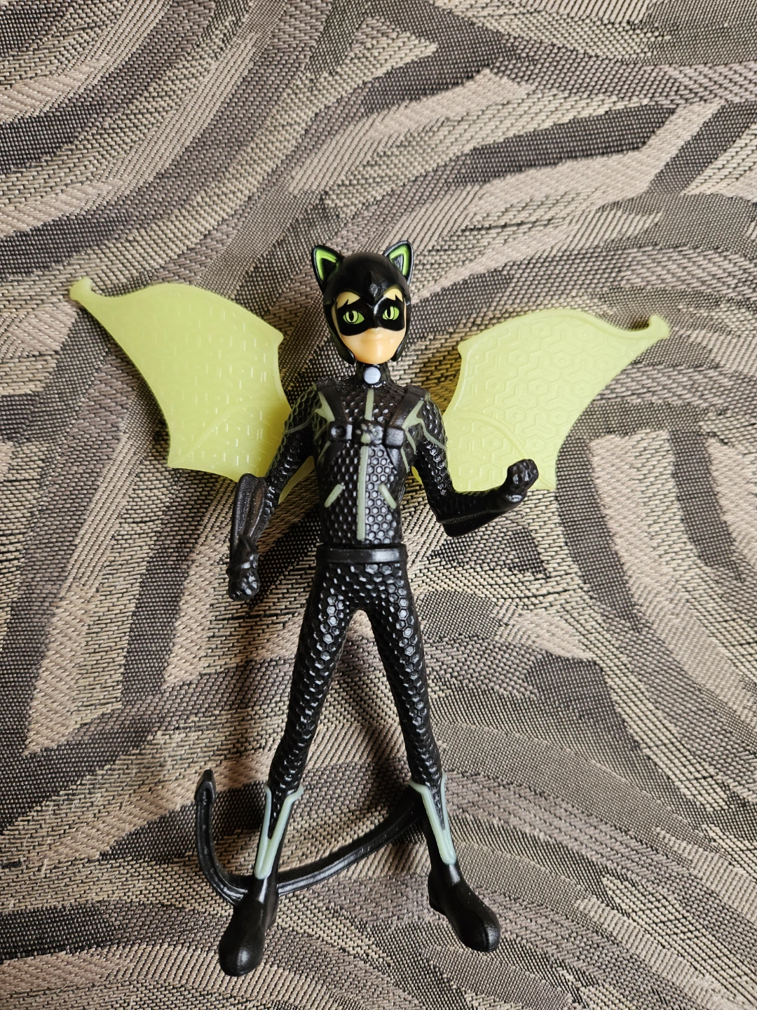 Miraculous Ladybug & Cat Noir Figures - photo 4