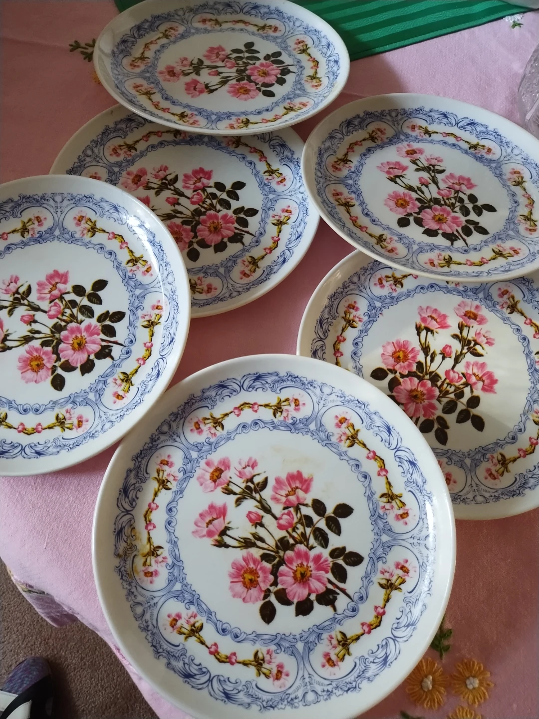 🥕 Set of 6 Melamine Floral Plates - photo 2