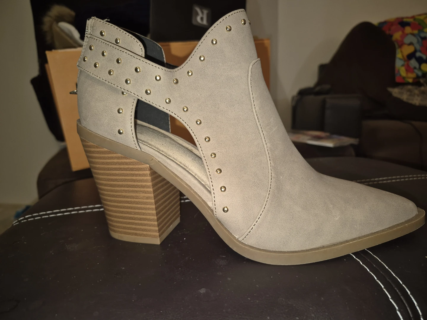 Never used: Women's Ankle Boots Size 8.5M  Beige Suede Studded