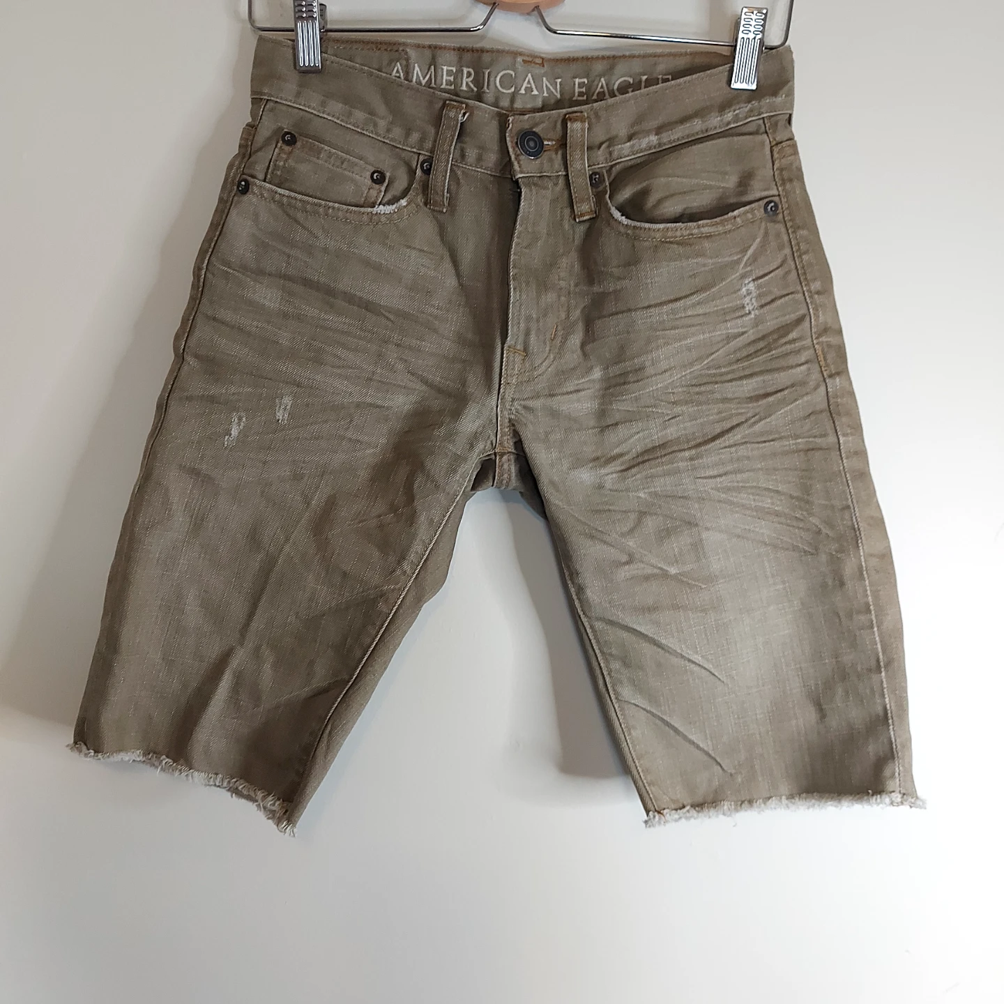 American Eagle Outfitters Men's Khaki Shorts Size 30