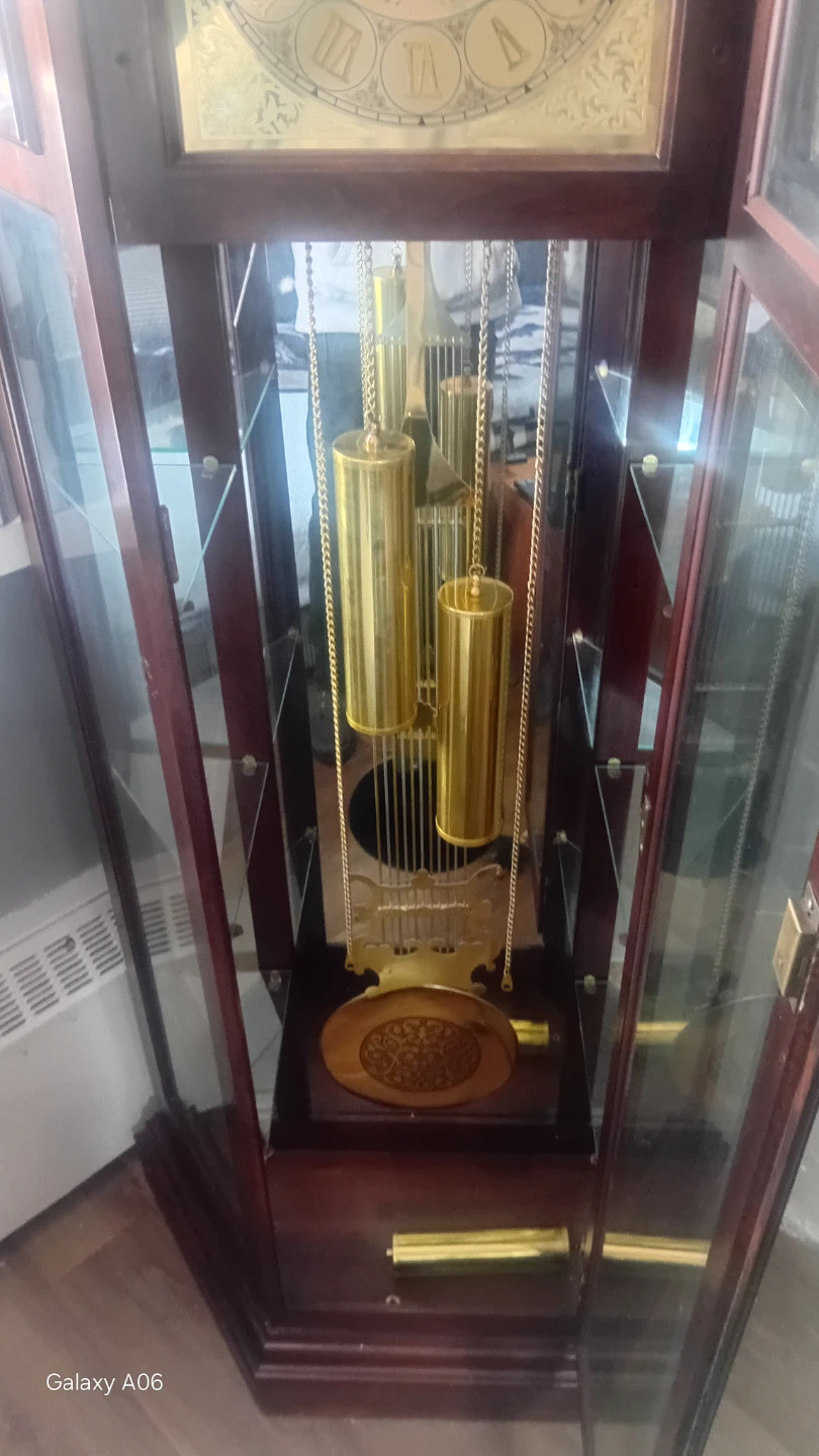 Briton  Howard Miller Grandfather Clock from a limited edition - photo 4
