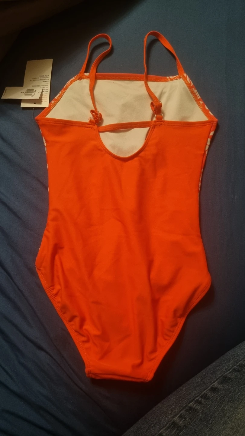 Old Navy Girls' Swimsuit Size S (6-7) - photo 4