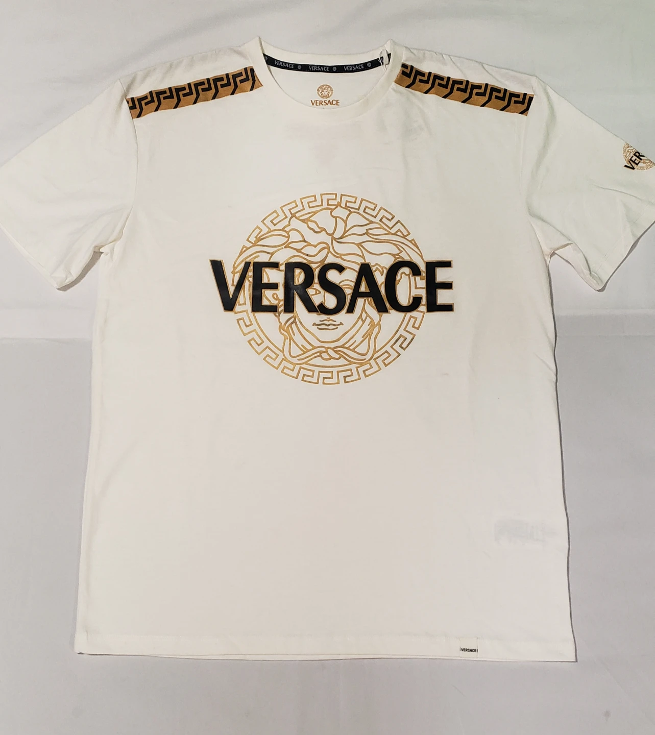 Brand new Men's White  Tshirt Size L