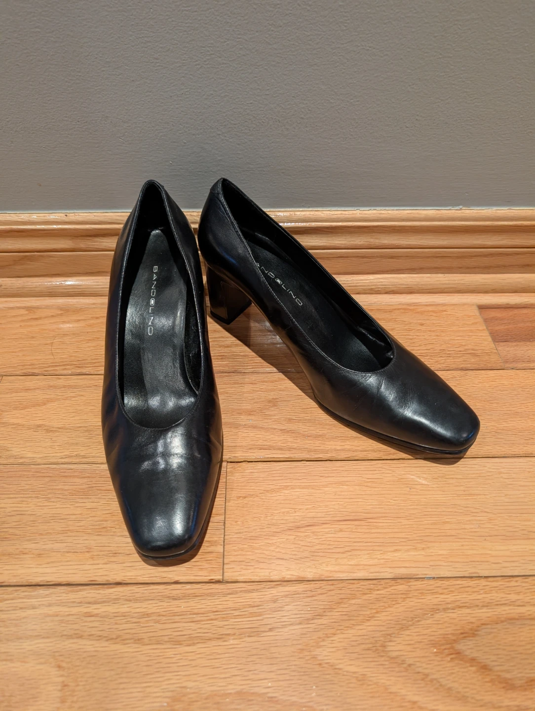 Bandolino Black Leather Block Heels Pumps Size 9M