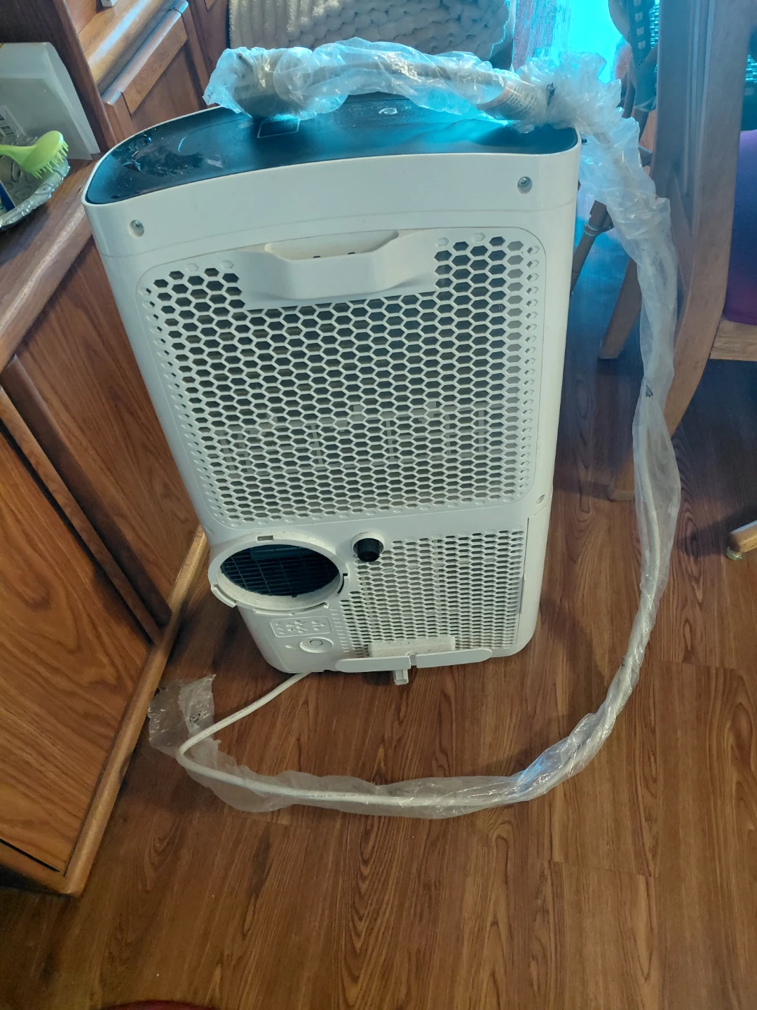 Pelonis Portable Air Conditioner - photo 2