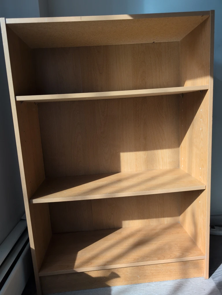 Light Wood Bookshelf - photo 3
