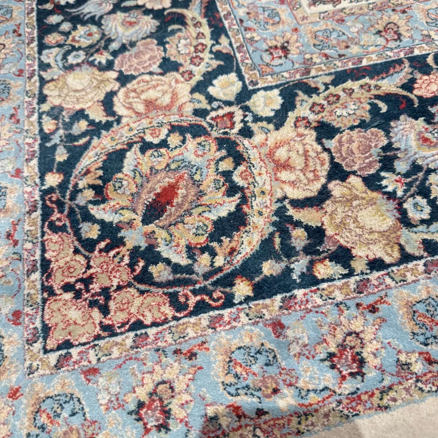 Large Persian Style Area Rug - photo 5