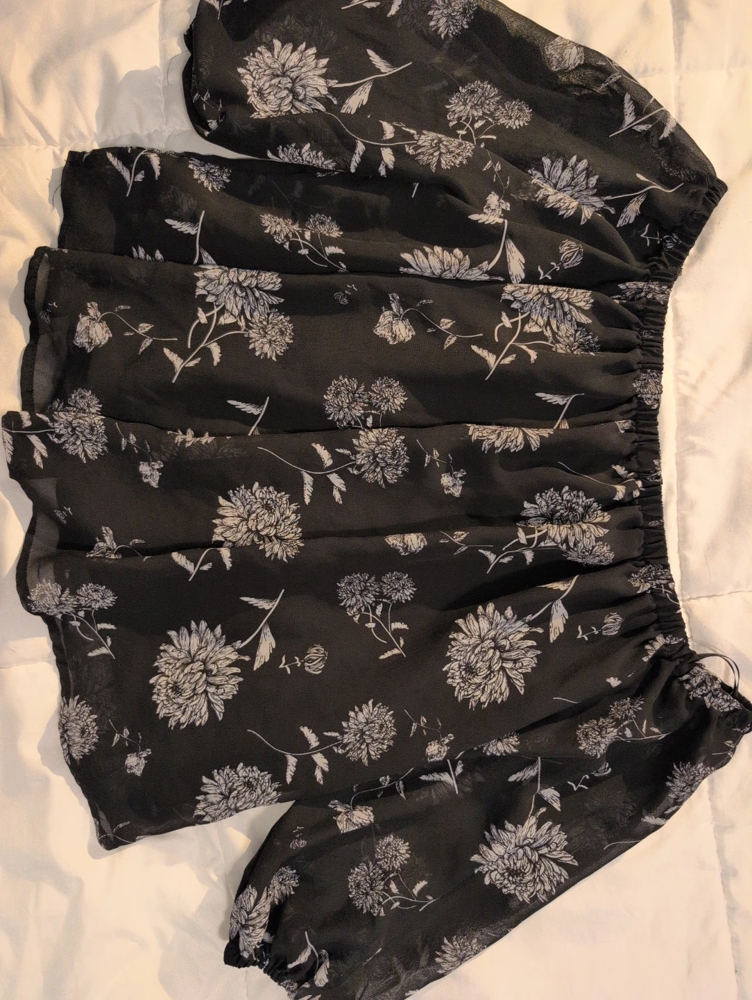 Streetwear Society Black Floral Blouse - Size M