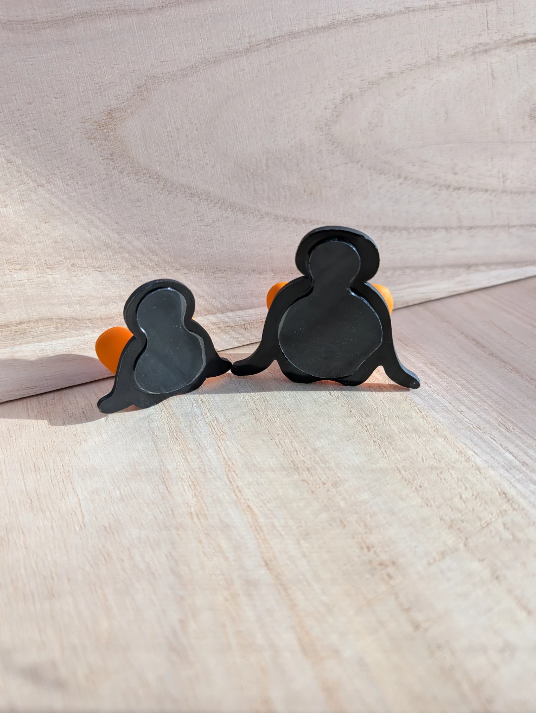 Pingu pinga Figurines (Set of 2) cable manager new never used - photo 3
