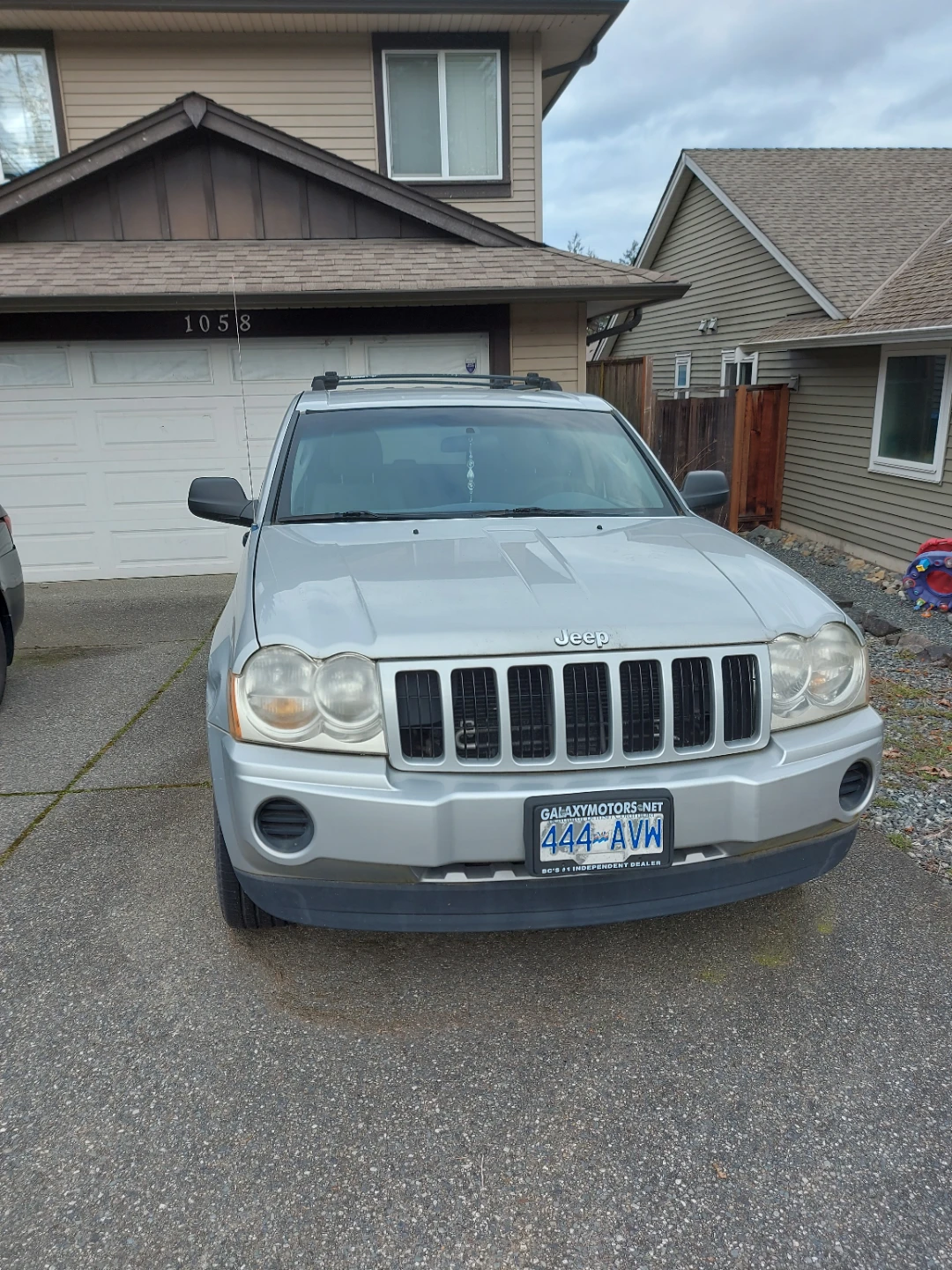 Silver Jeep Grand Cherokee Laredo - photo 5