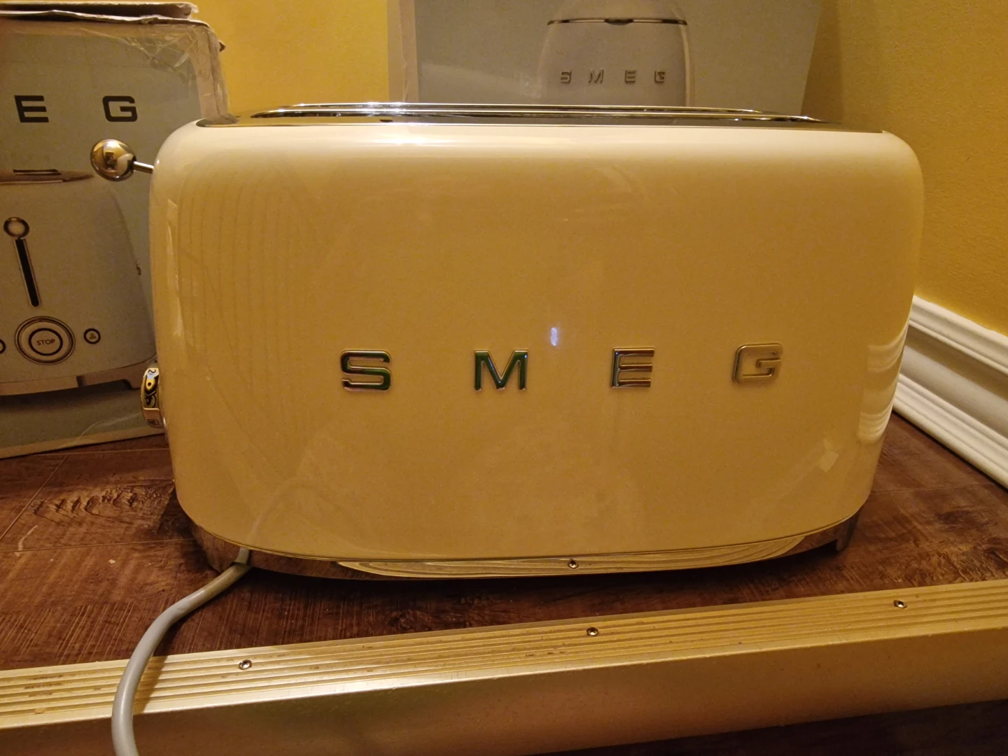 Smeg coffee, toaster and kettle BNIB - photo 2