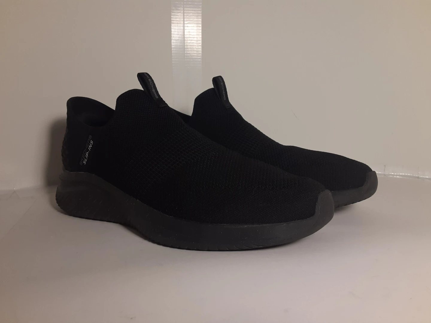 Skechers Slip-ins Black Knit Sneakers | Men's 11 - photo 4