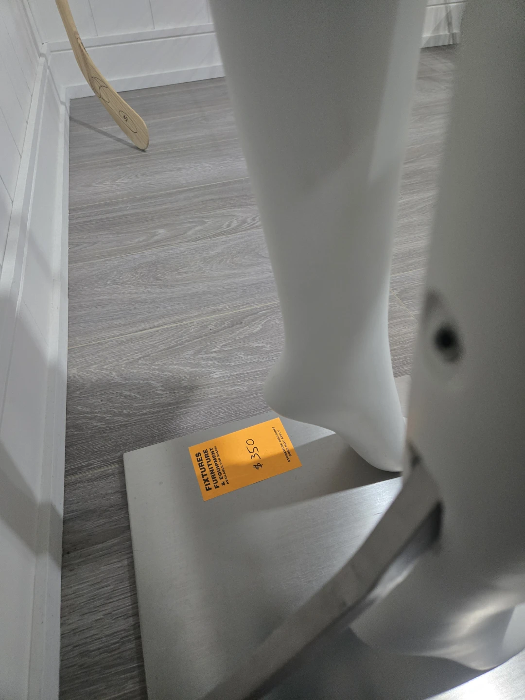 Mannequin and base for sale. - photo 4