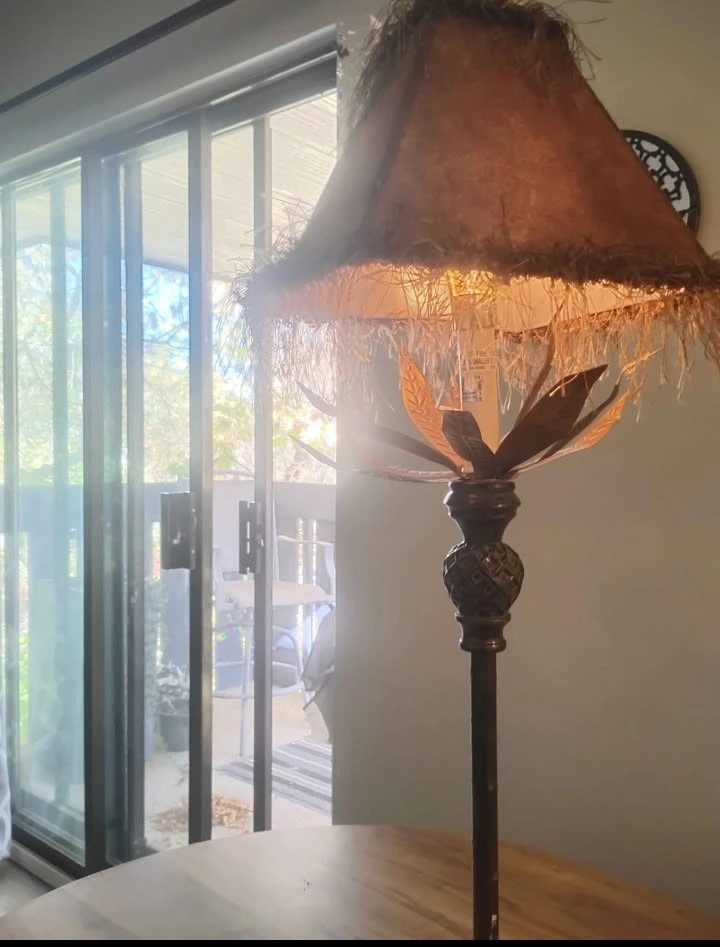 Vintage Accent Lamp 🧡