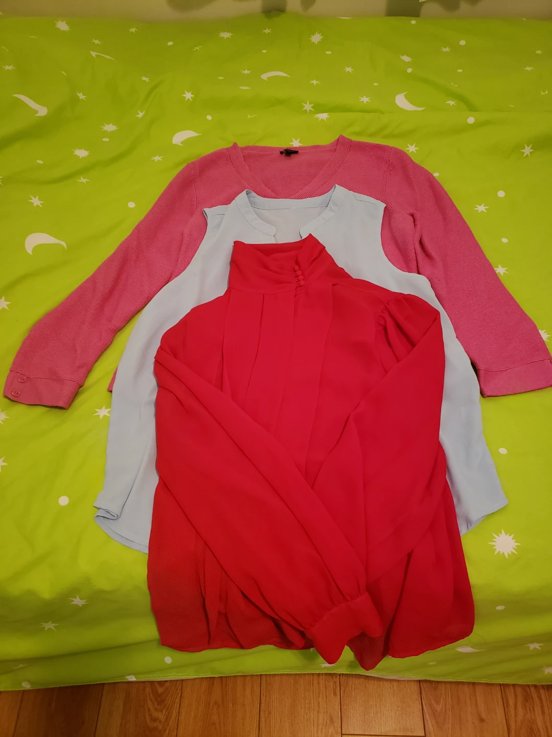 Lot women top clothes.Size XL