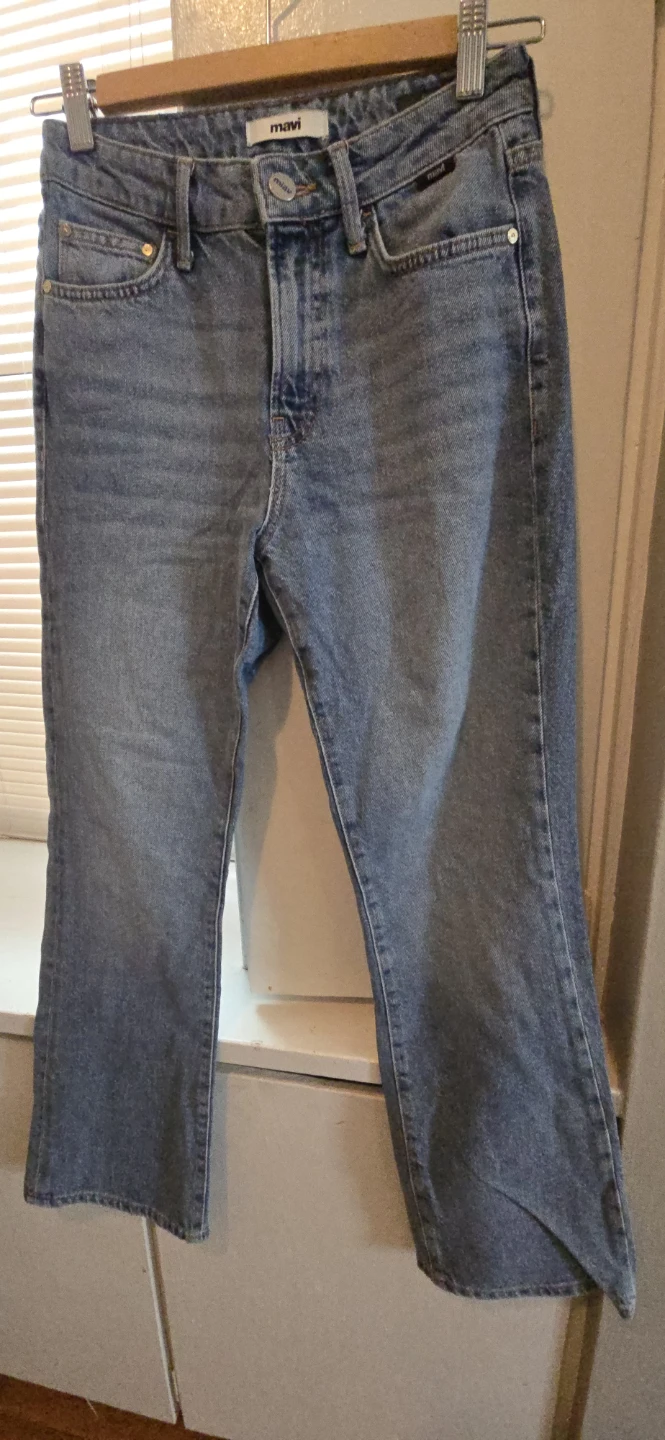 Bundle of Women's Jeans (Mavi, Zara, & More) - photo 3