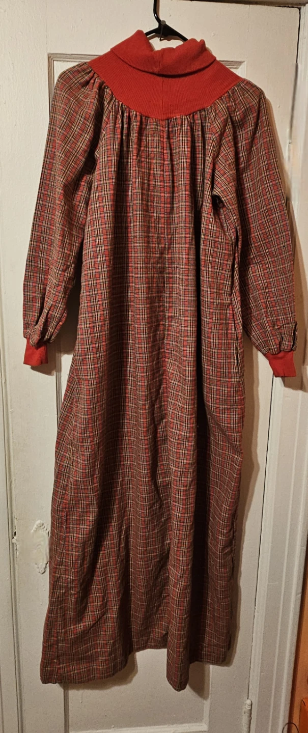 Women's long dress - photo 2