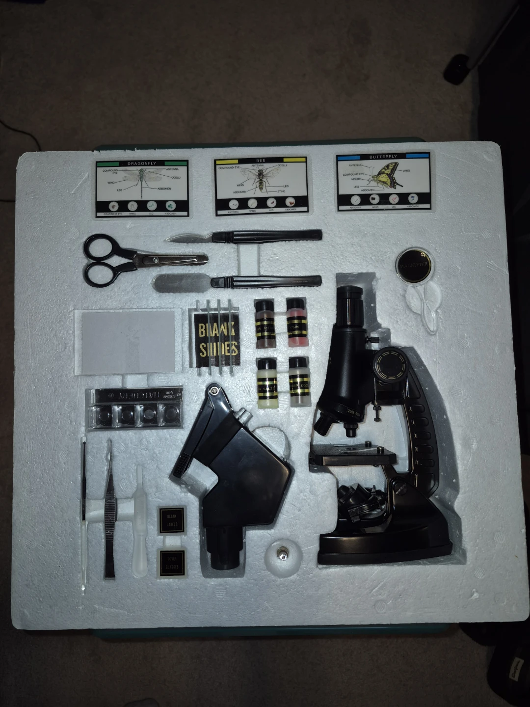 Bushnell 900 Power Zoom 4 in 1 Microscope Kit