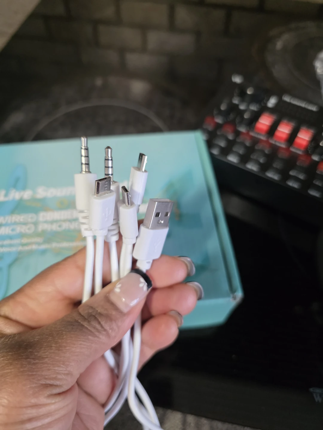 New V8S Sound Card Live Streaming Audio Mixer