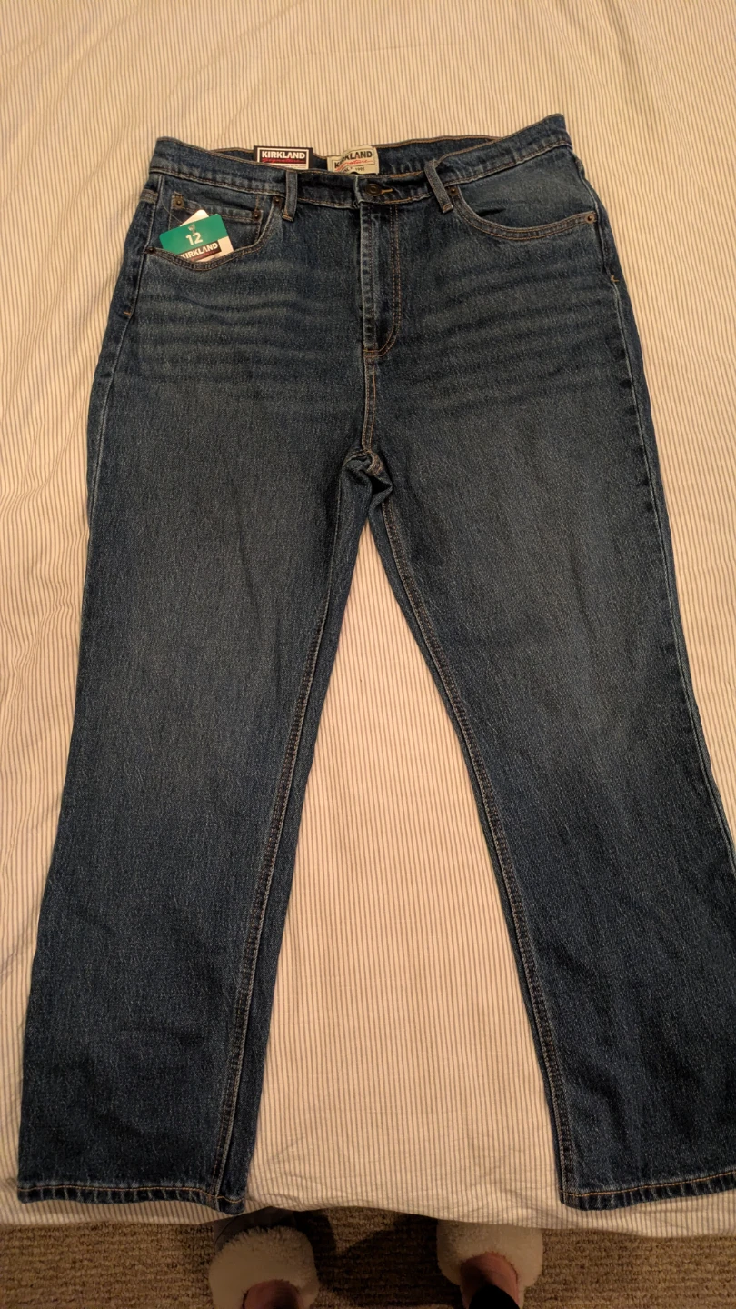 (New) WOMEN'S HIGH-RISE STRAIGHT JEANS (Size 12)