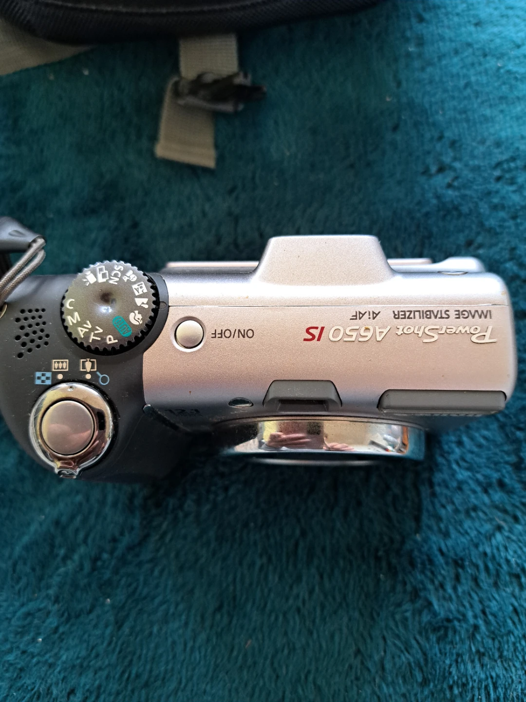 Canon PowerShot A650 IS Digital Camera with Case Logic Bag - photo 3