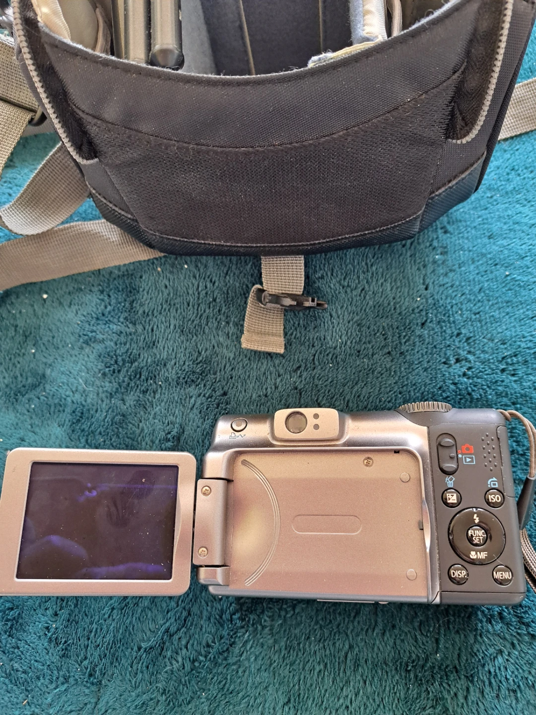 Canon PowerShot A650 IS Digital Camera with Case Logic Bag - photo 4