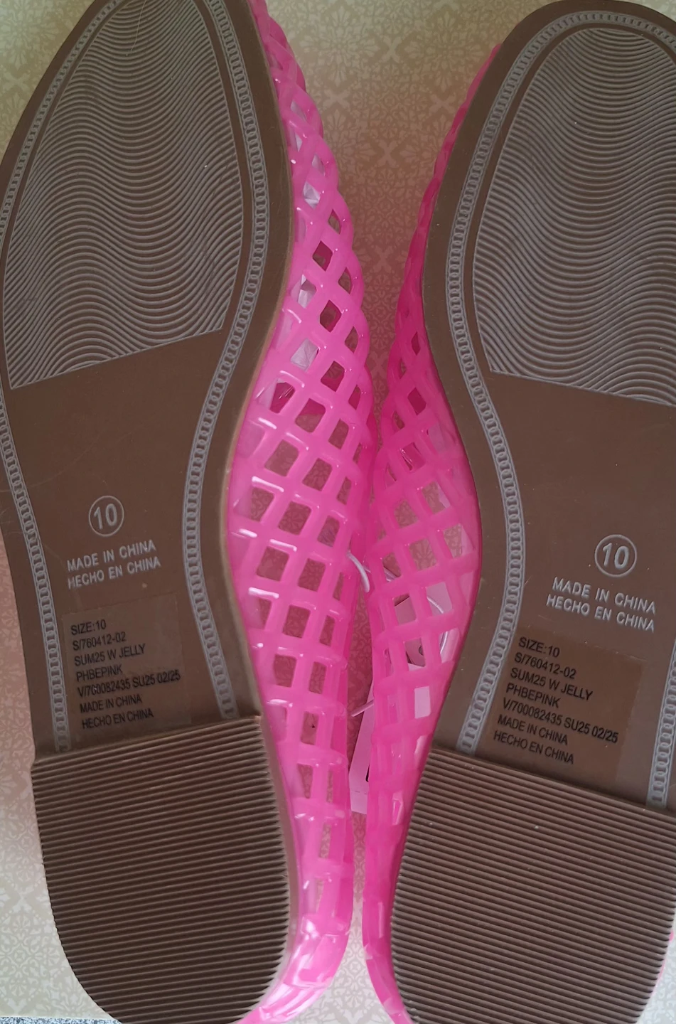 GAP Pink Jelly Shoes (size 10) with Black Quilted Clutch - photo 3