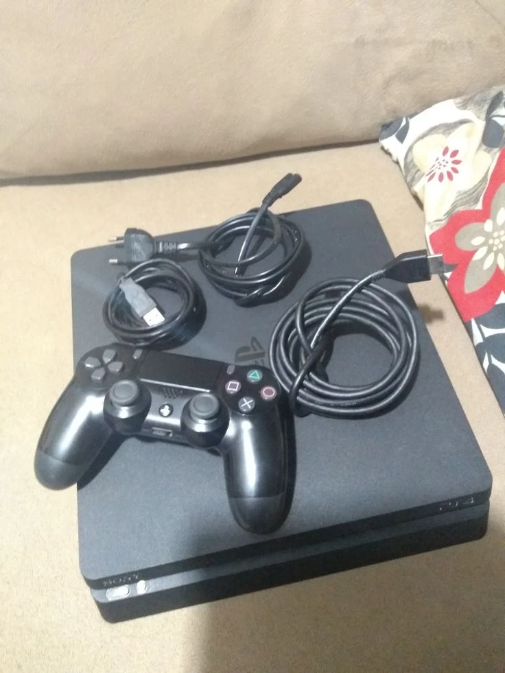 Sony PlayStation 4 Slim Console